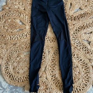 Mono B | Black Athletic Leggings